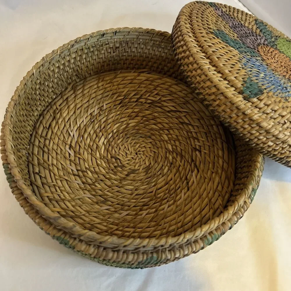 Unbranded vtg rattan